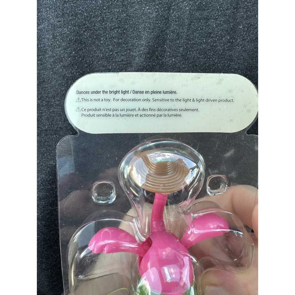 New Solar-Powered Dancing Flamingo with Sunglasses - Picture 7 of 8